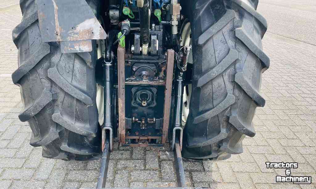 Small-track Tractors New Holland TN75VA Smalspoor Tractor